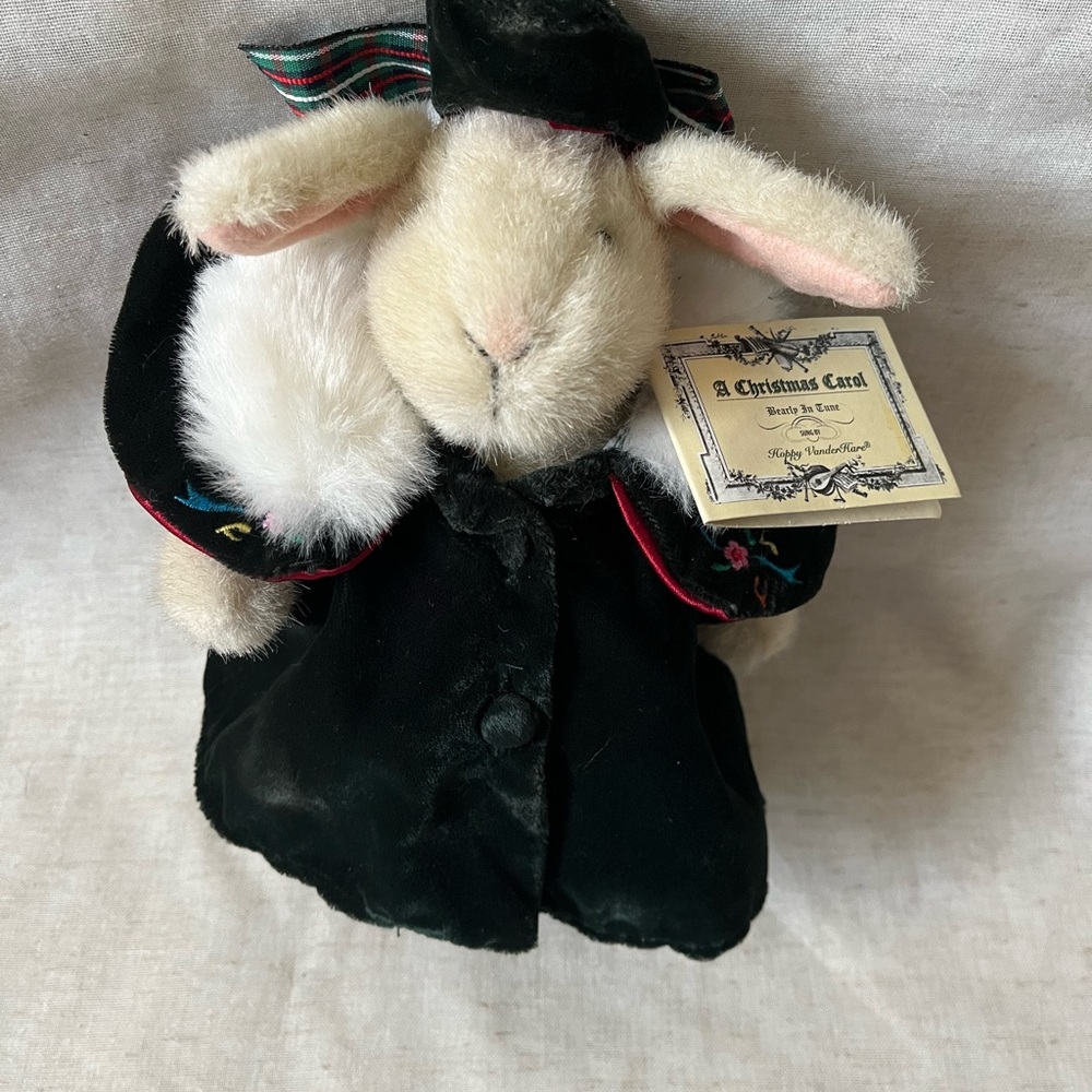 Vintage Muffy Vanderbear A Christmas Carol 1996